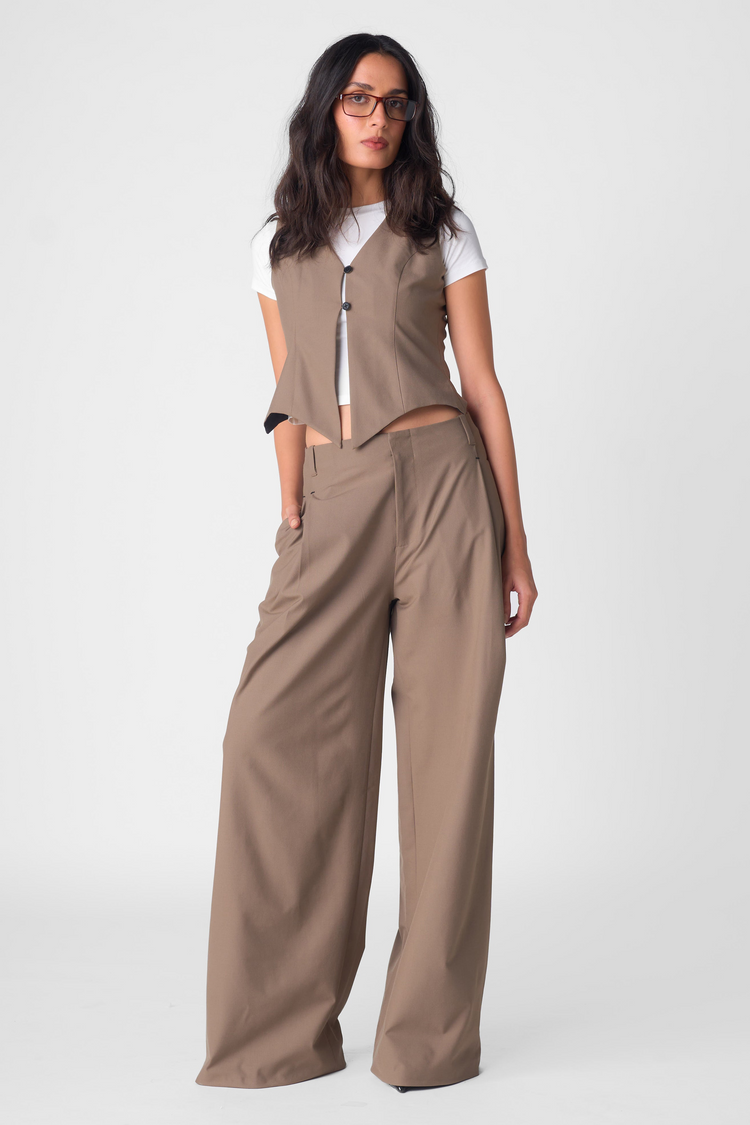HILMA VEST TOP