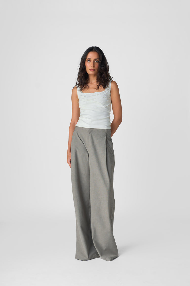PLEATED WIDE LEG TROUSERS