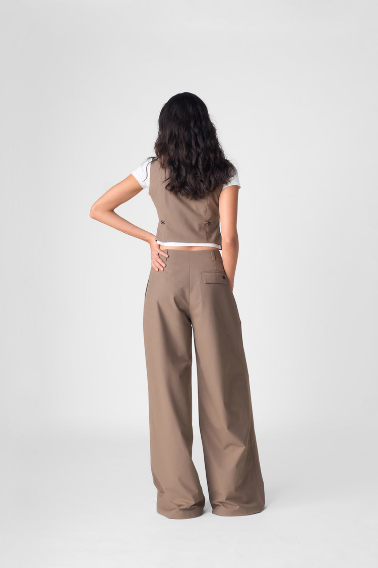PLEATED WIDE LEG TROUSERS