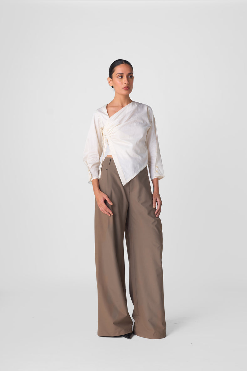 PLEATED WIDE LEG TROUSERS