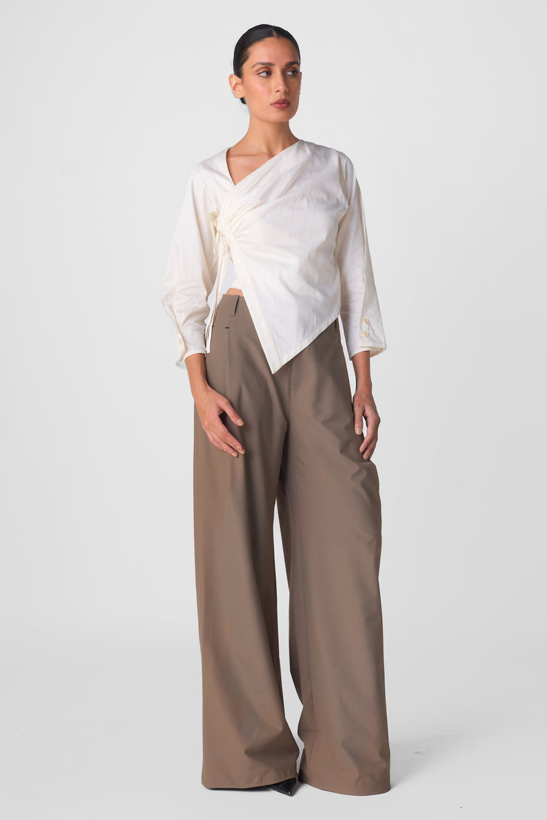 PLEATED WIDE LEG TROUSERS