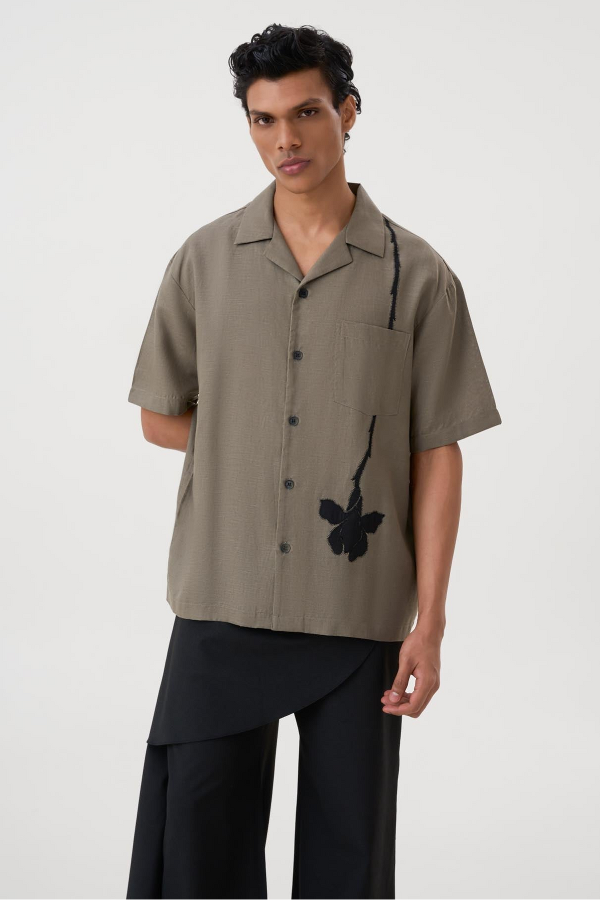 HAND APPLIQUE BOWLING SHIRT