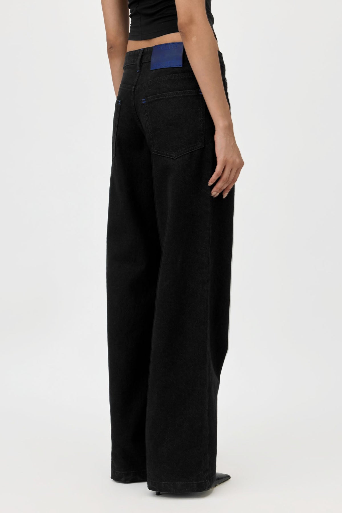 THE RIGHT JEANS