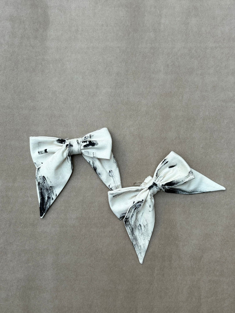 GREASY BOW EARRINGS - Polite Society