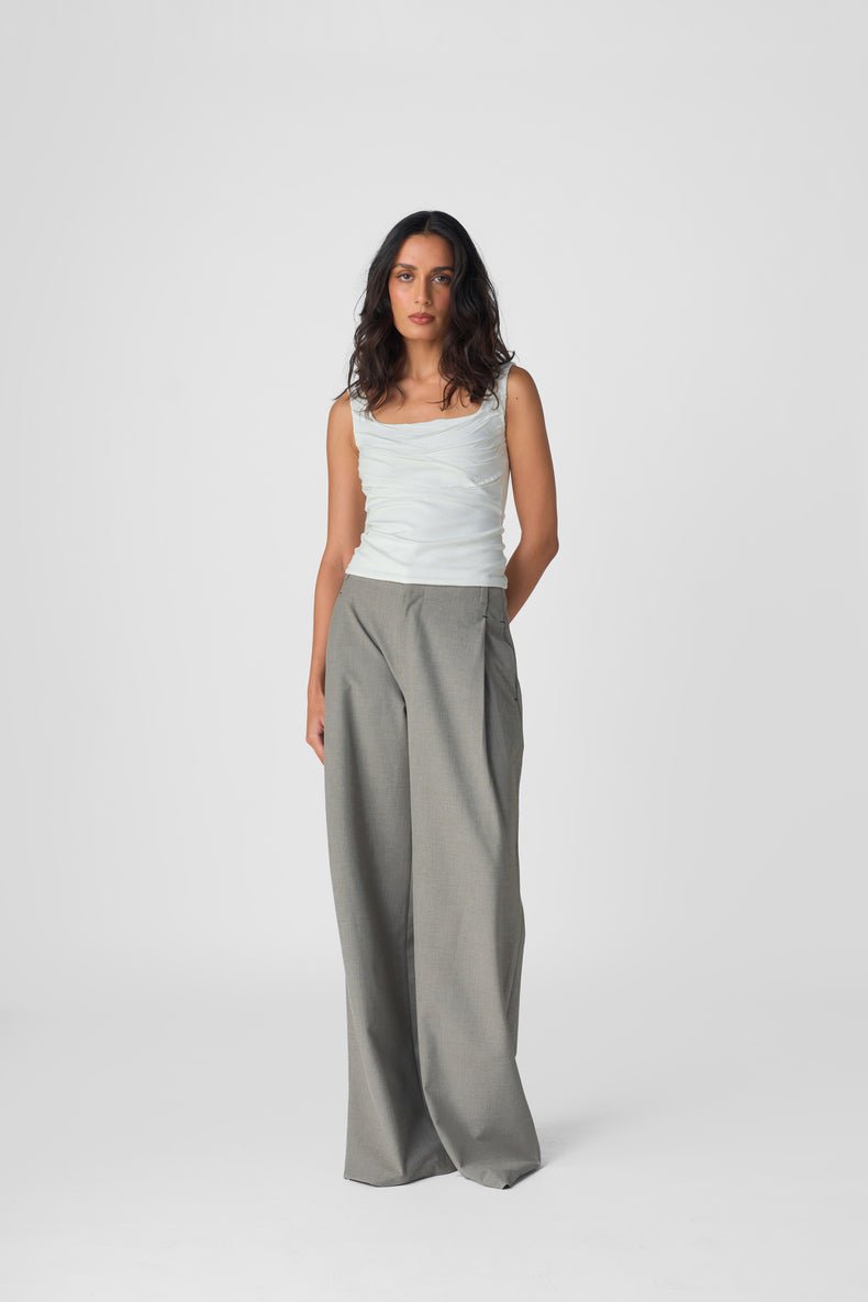 PLEATED WIDE LEG TROUSERS