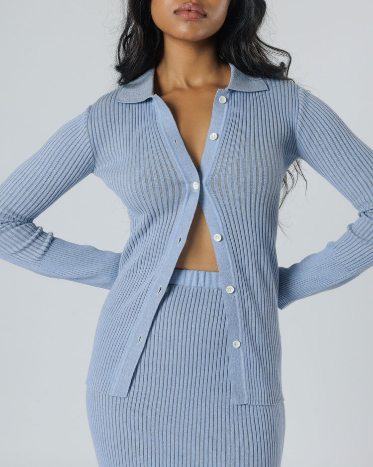 RIBBED BUTTON-UP